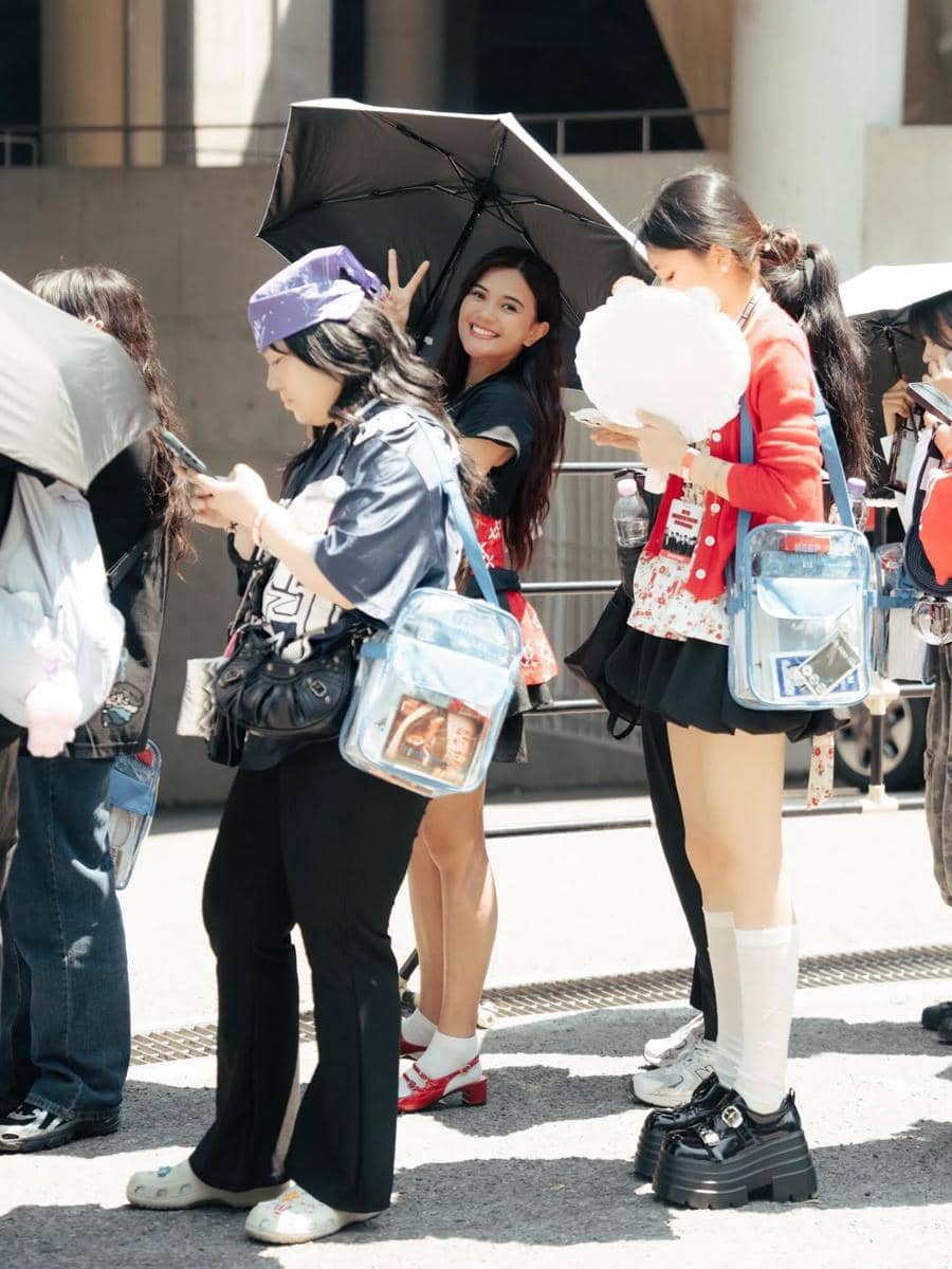 Audi Marissa nonton konser BTS di Busan