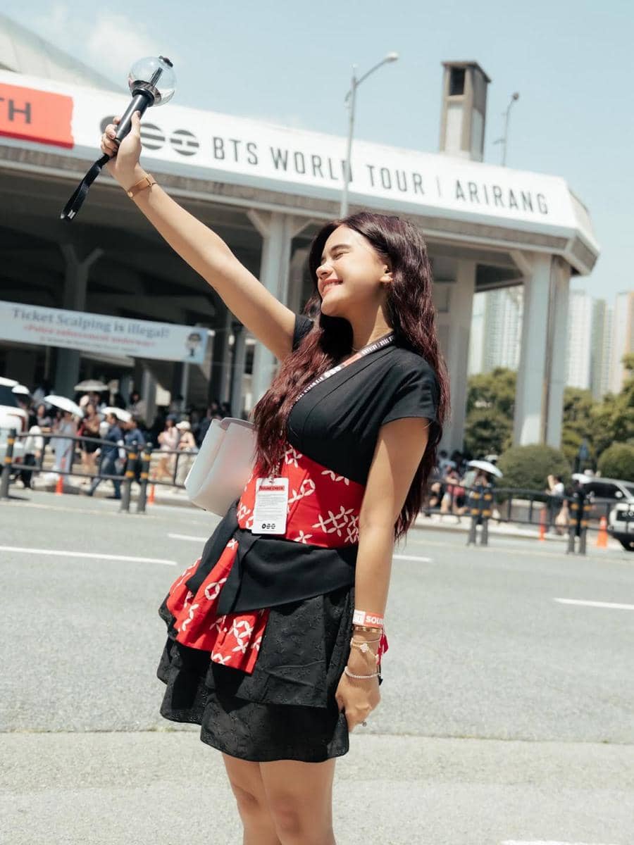 Audi Marissa nonton konser BTS di Busan
