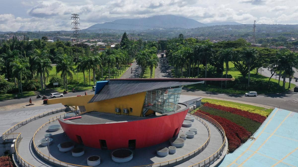 Potret Puspa Iptek Sundial di Kota Baru Parahyangan, Padalarang, Bandung Barat