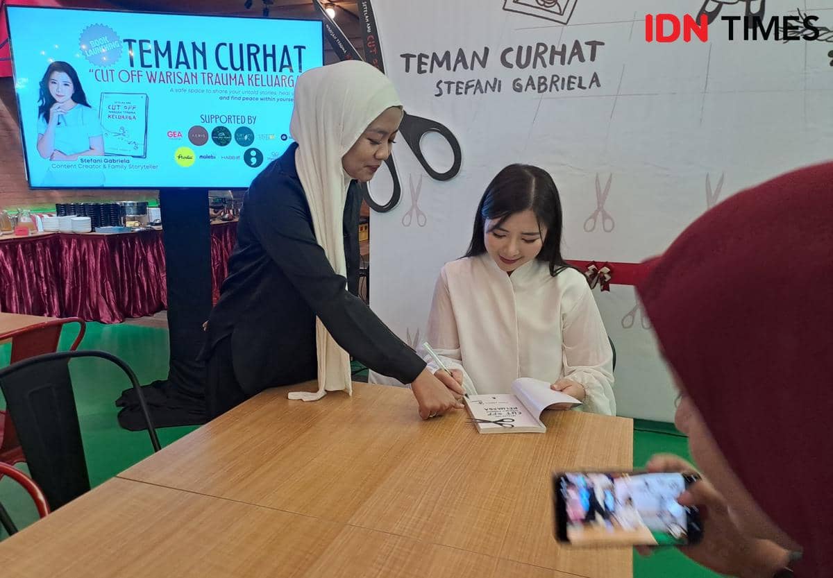 Menggunting Luka Trauma Keluarga demi Melanjutkan Cerita Hidup