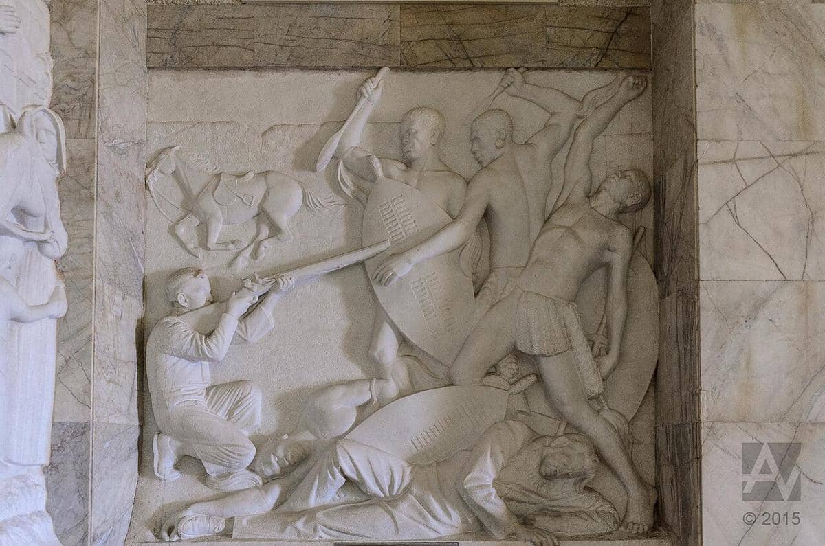 Panel relief marmer dari Monumen Voortrekker yang menggambarkan Pertempuran Italeni tahun 1838.