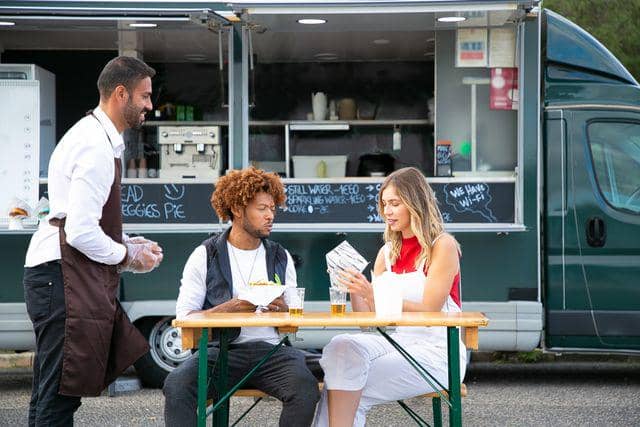 Ilustrasi food truck