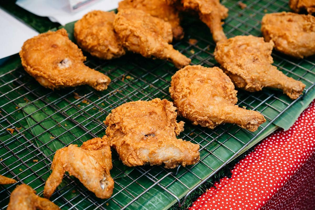 ilustrasi ayam goreng tepung