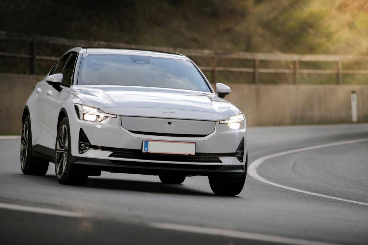 4 Tips Menggunakan Regenerative Braking Mobil Listrik