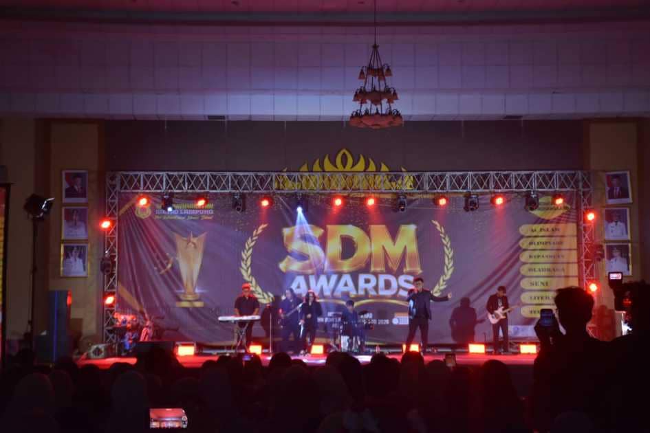 SD Muhammadiyah Metro Apresiasi 800 Prestasi Siswa dalam Setahun