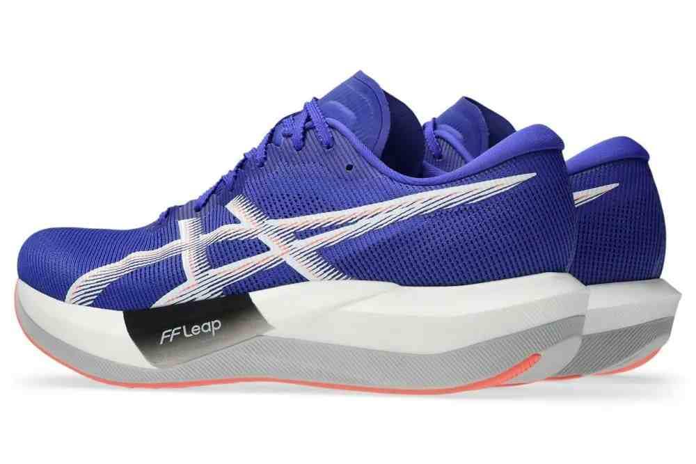 foto ASICS Magic Speed