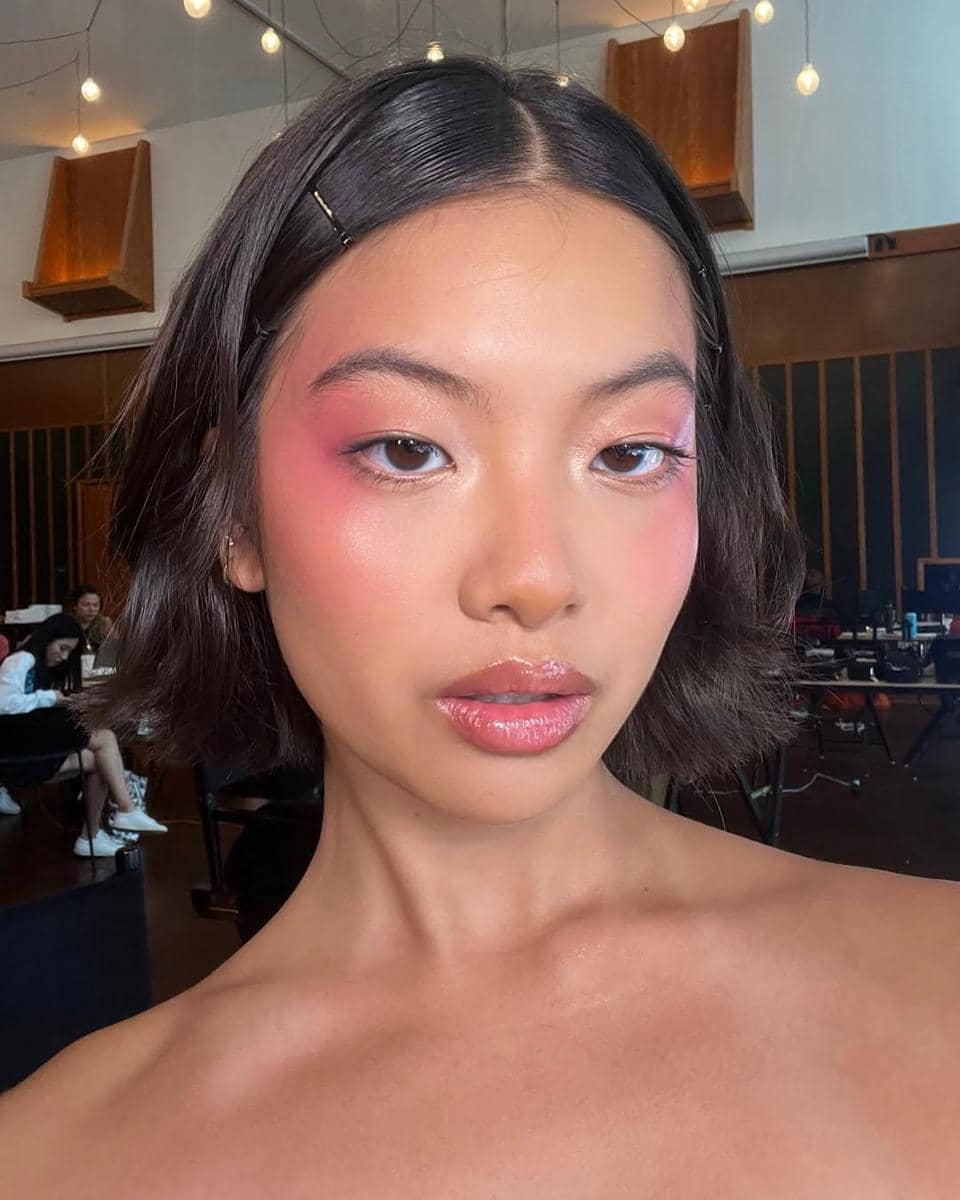 Potret watercolor makeup