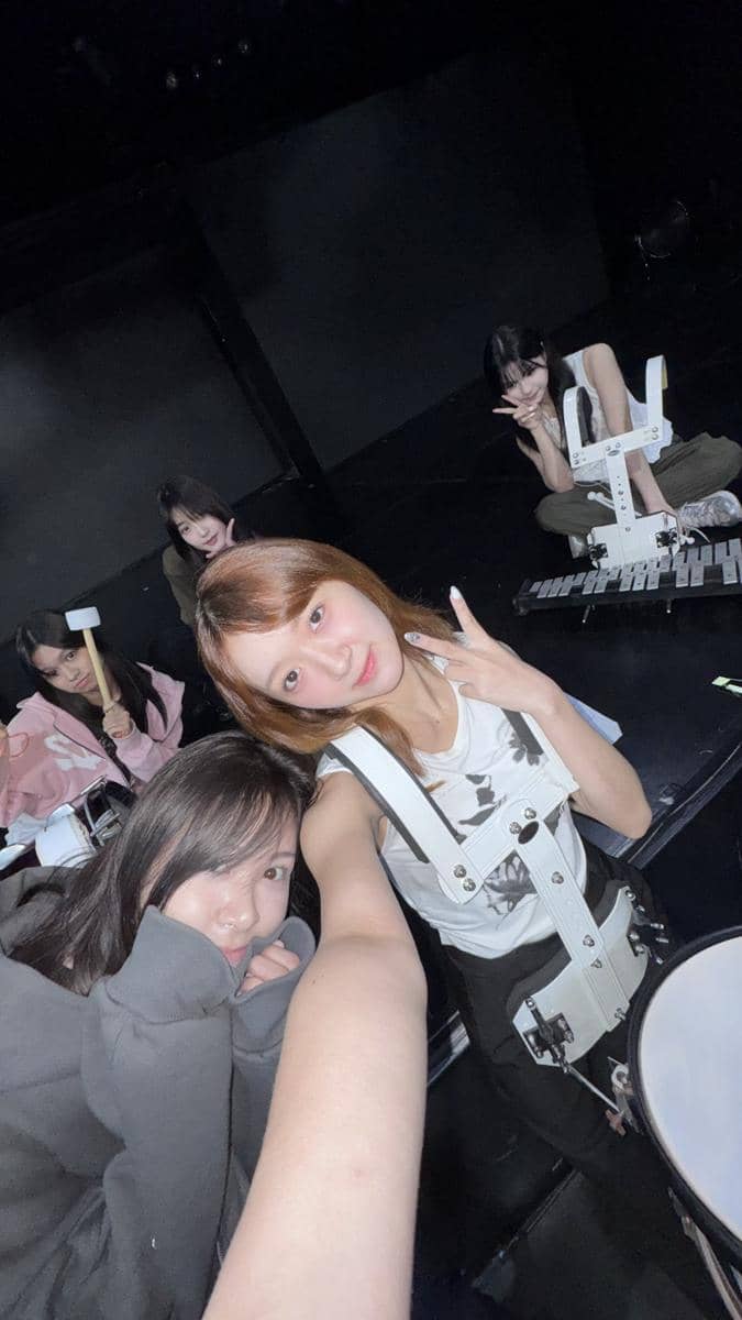 Member JKT48 latihan lagu Fajar Sang Idola (x.com/au_liajkt48)