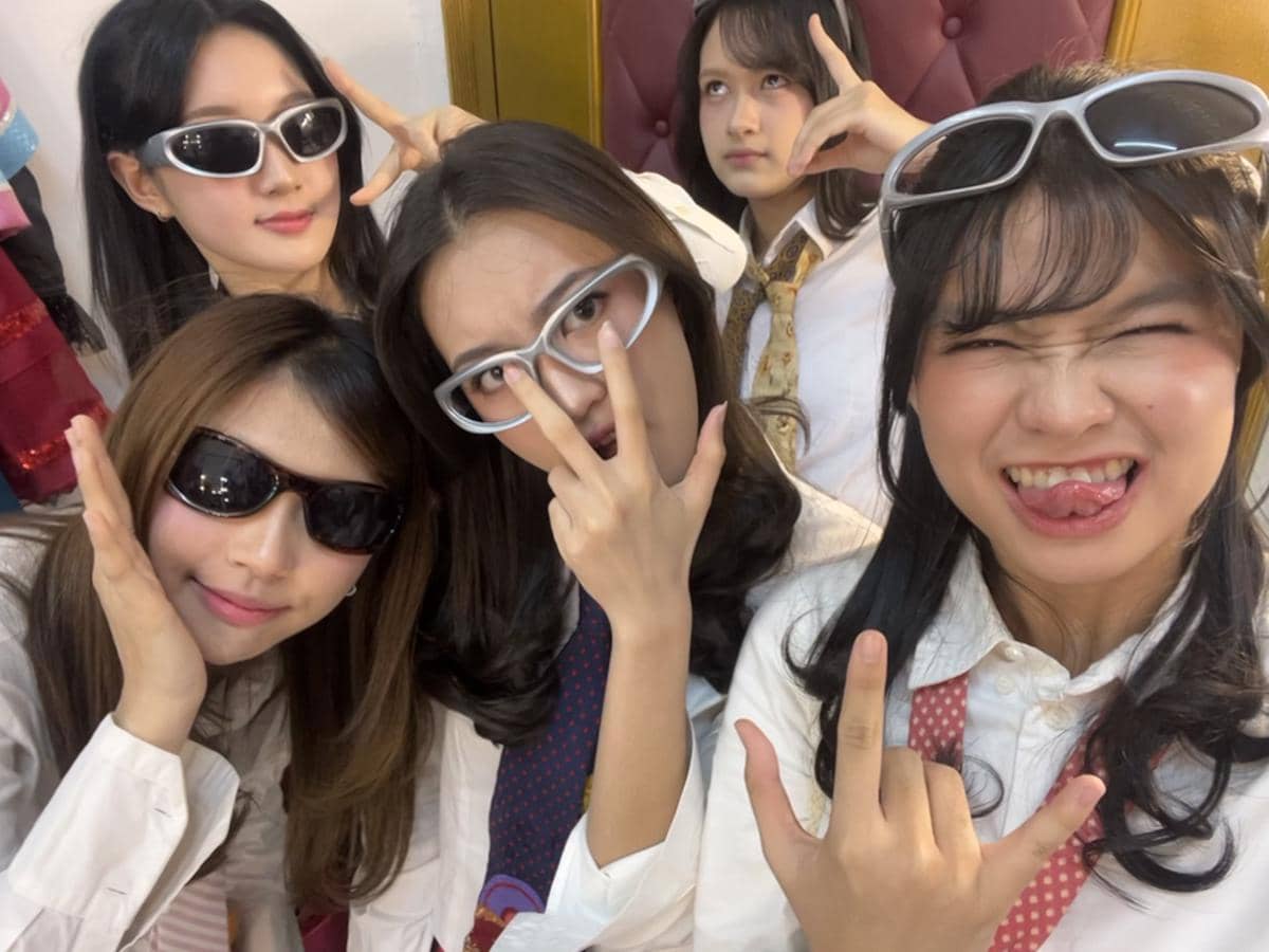 Lirik lagu 13 bersaudari jkt48