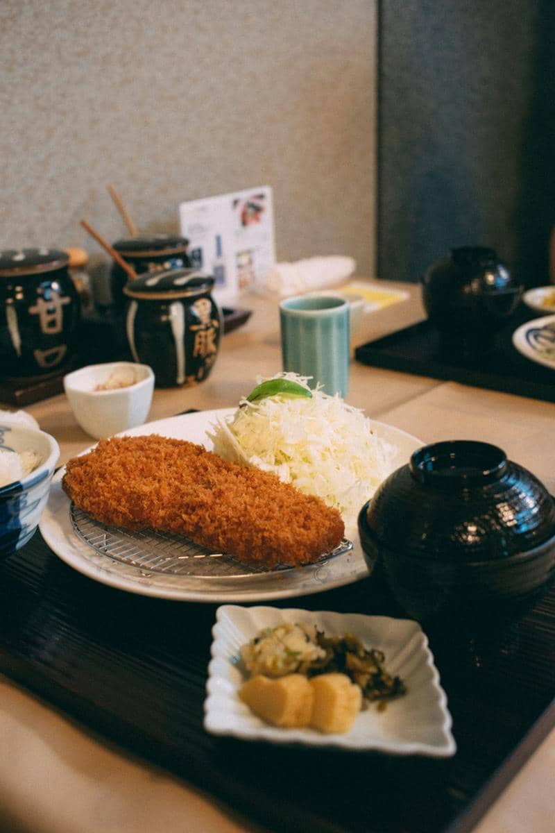 ilustrasi tonkatsu