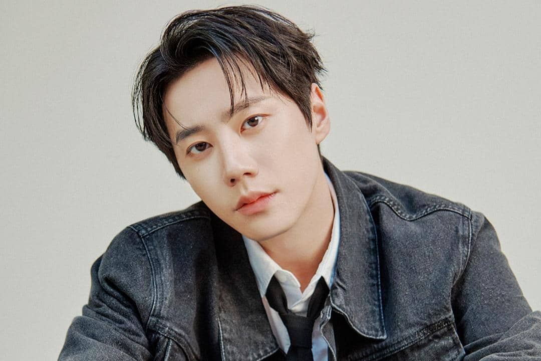 Lee Jun Young Wamil Juli 2026, Umumin Lewat Tulisan Tangan