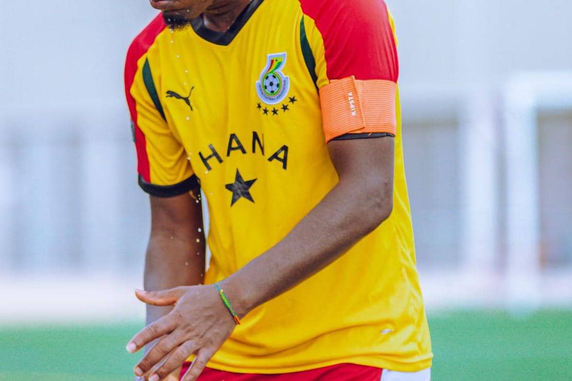 Kenapa Jersey Sering Bikin Bau Badan? Ini Alasannya