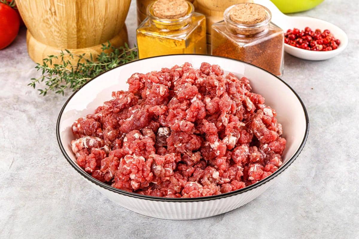 ilustrasi daging sapi giling
