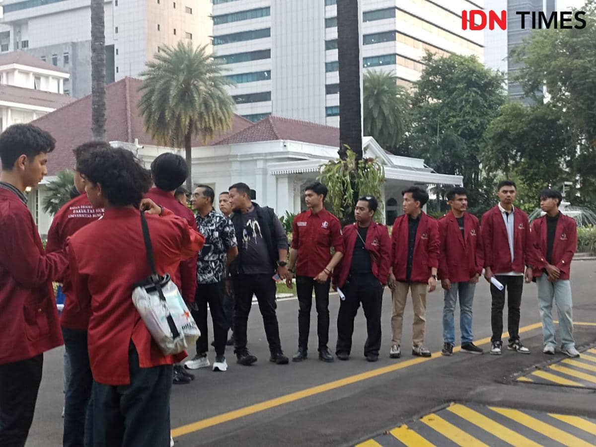 Mahasiswa Bertemu Gibran di Istana Wapres Saat Demo Berlangsung