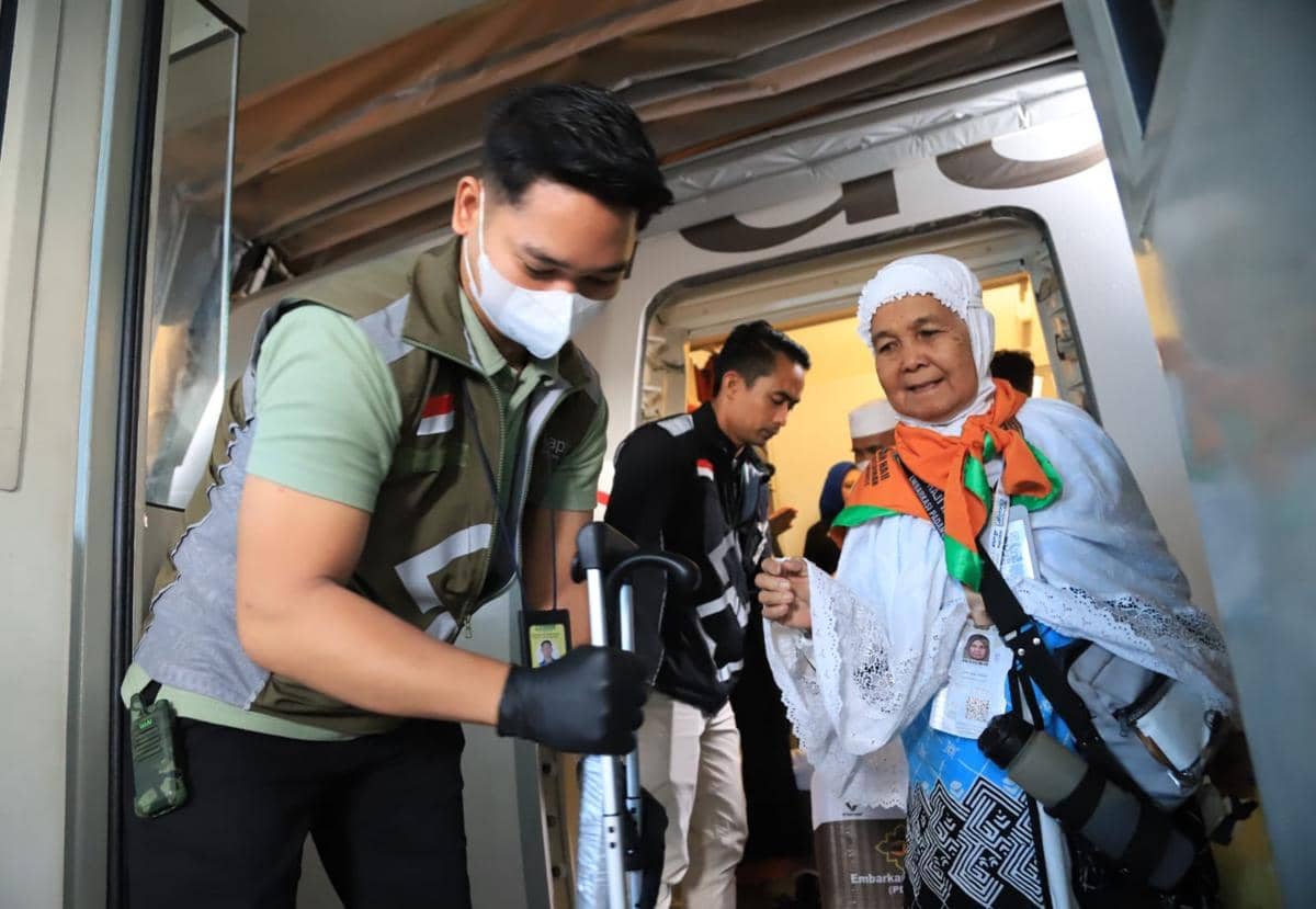 4 Jemaah Haji Kloter 9 Padang Jalani Pemeriksaan Kesehatan usai Tiba
