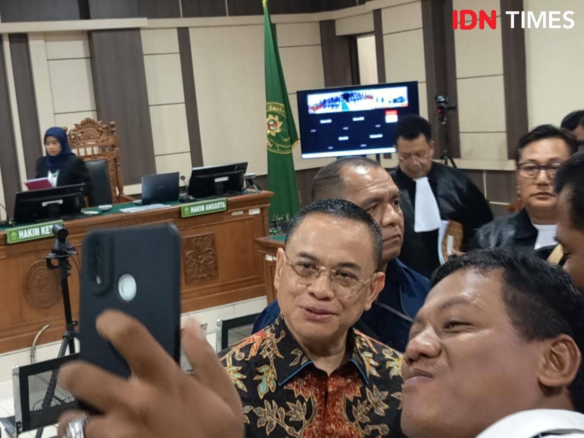 Pendukung Demo di Pengadilan Tipikor Semarang, Minta Sudewo Dibebaskan