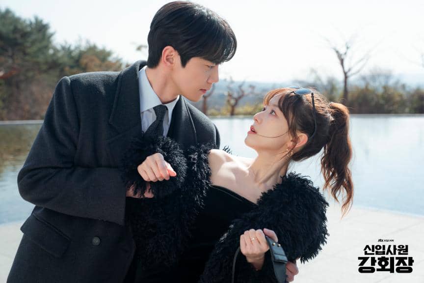 Lee Jun Young Sering Usilin Lee Ju Myoung Demi Reborn Rookie, Kok Bisa?