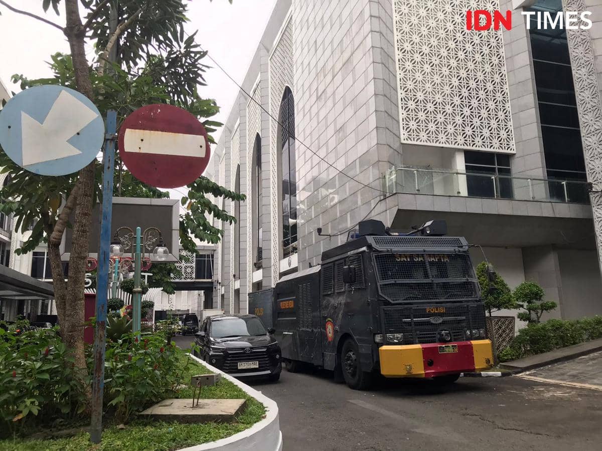Ada TNI, 620 Petugas Kawal Demo Mahasiswa di DPRD Sumut