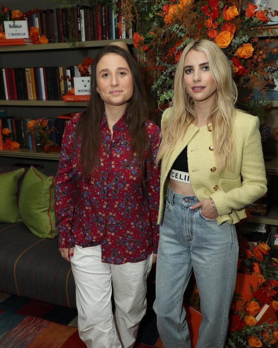 Emma Roberts dan Karah Preiss