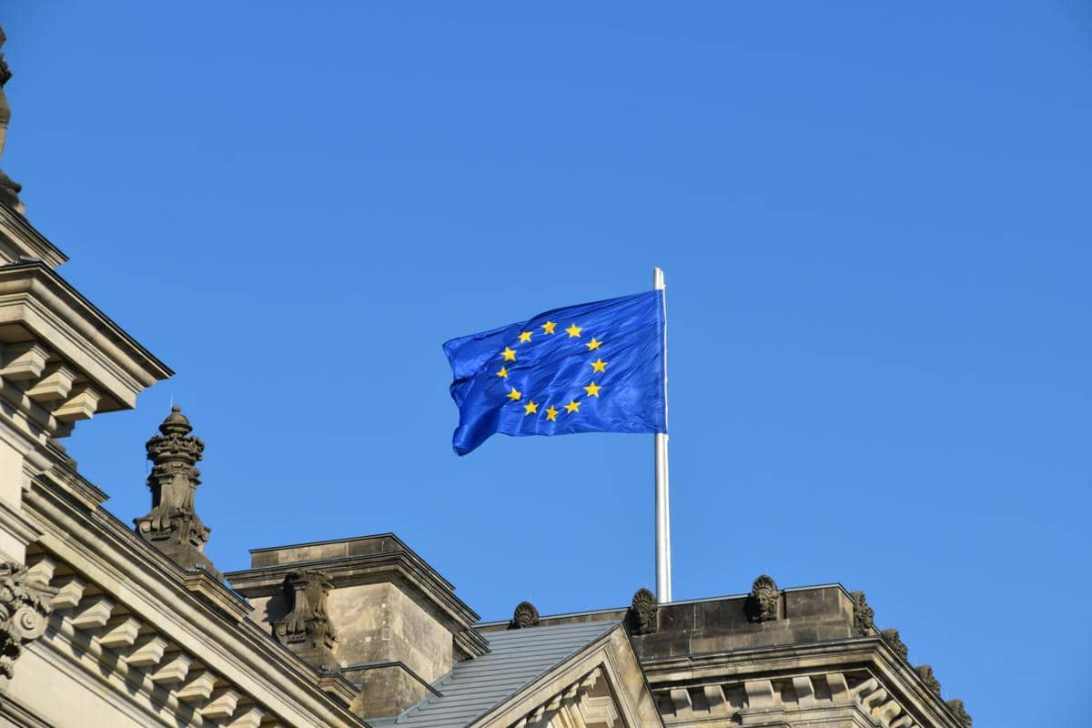 Bendera Uni Eropa.