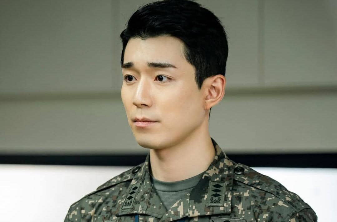 Han Min di drama The Legend of Kitchen Soldier