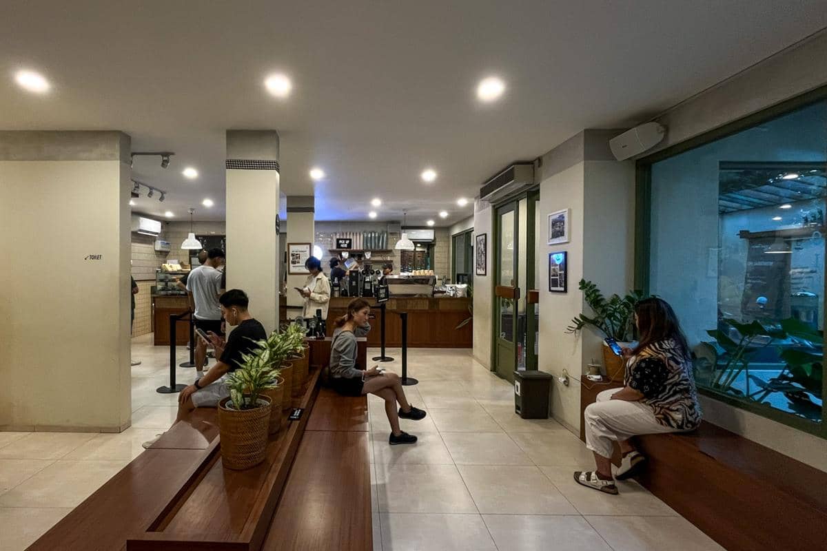 area duduk santai di TUKU Renon (dok.pribadi/Natalia Indah)