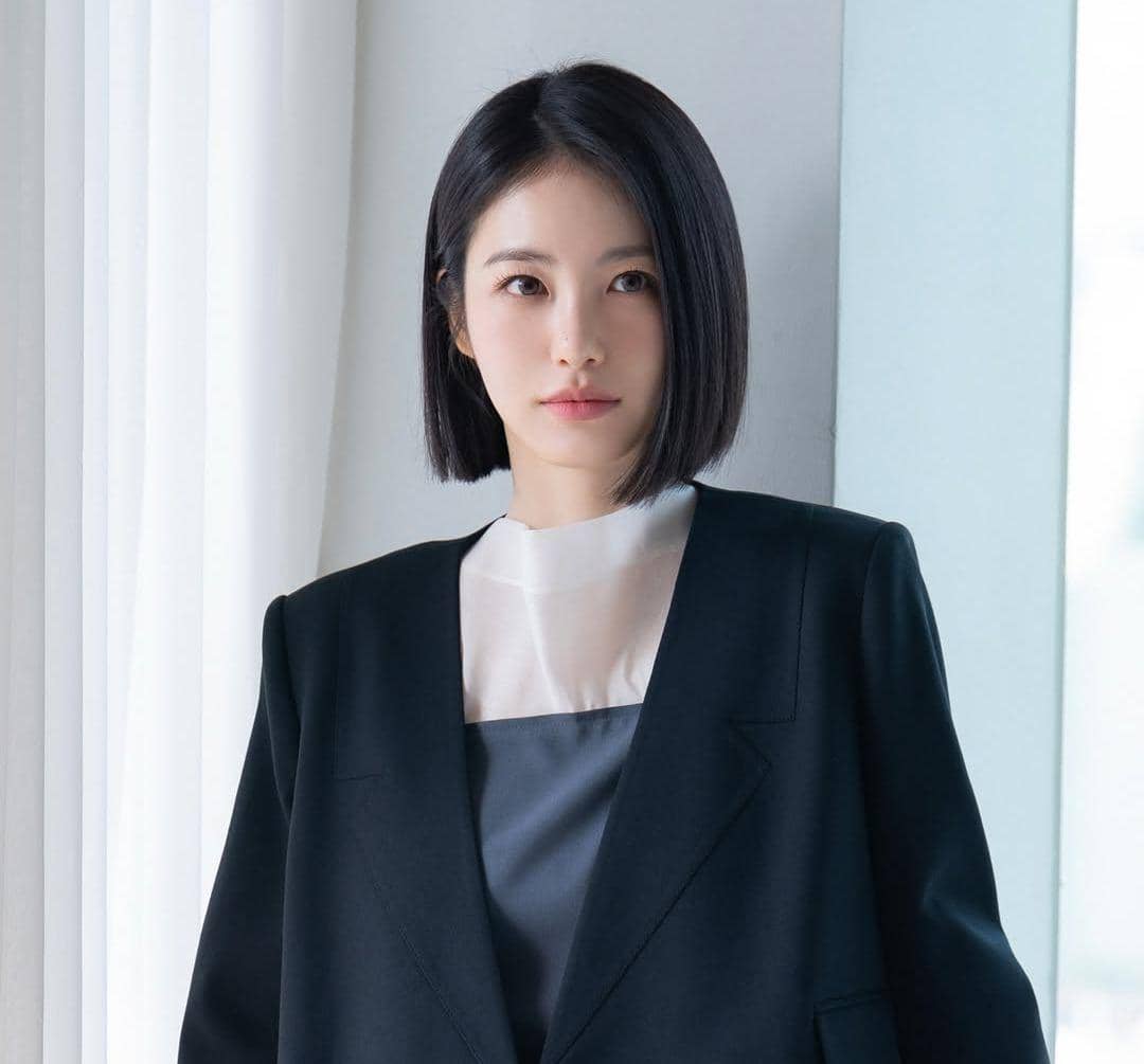Potret Shin Ye Eun
