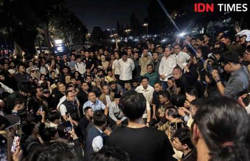 Nusron, Sudjatmiko, Wamen Pertanian Digeruduk Mahasiswa UGM