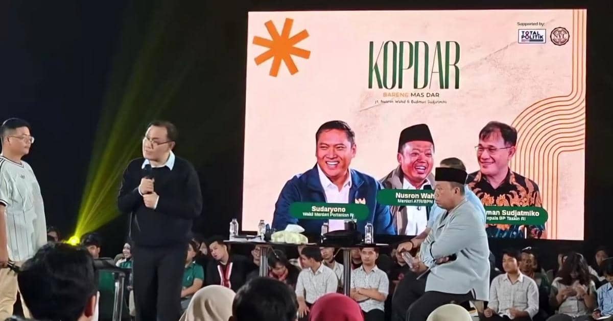 Dialog Dibubarkan, UGM