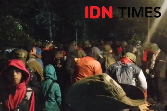Pendaki Gunung Lawu Diingatkan Jaga Etika Saat Malam 1 Suro