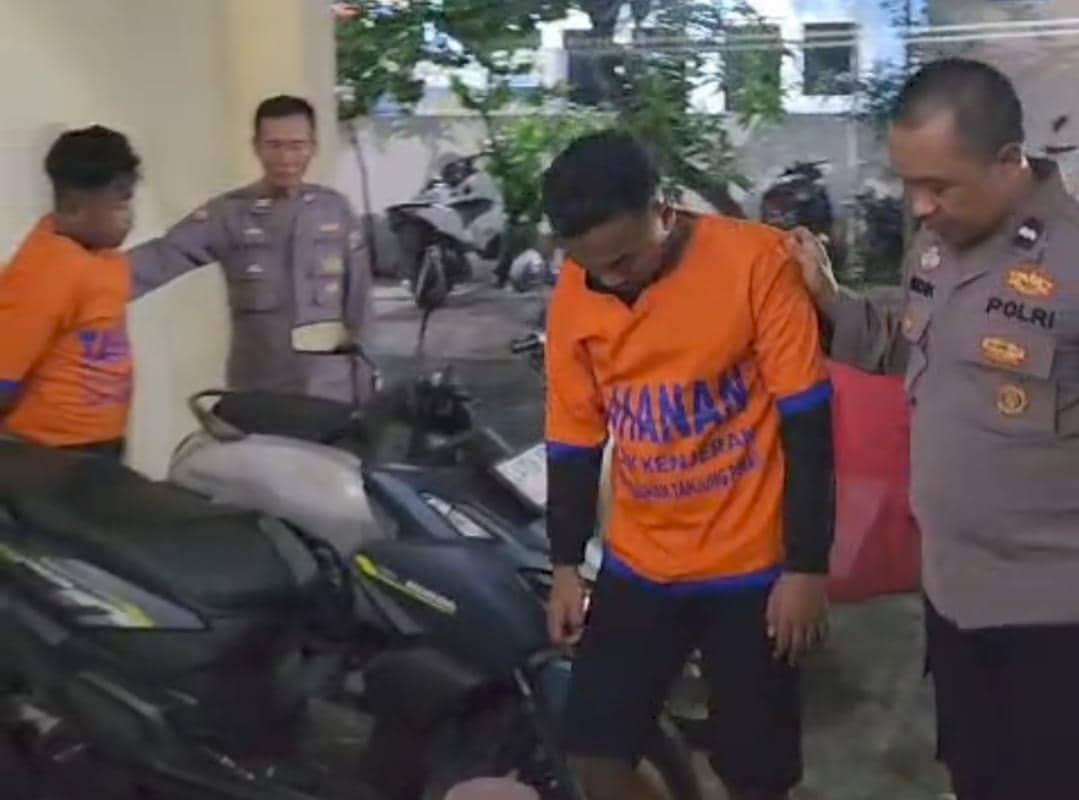 Modus Tagih Utang ke Kos, Pria di Surabaya Dibekuk Warga Usai Curi HP