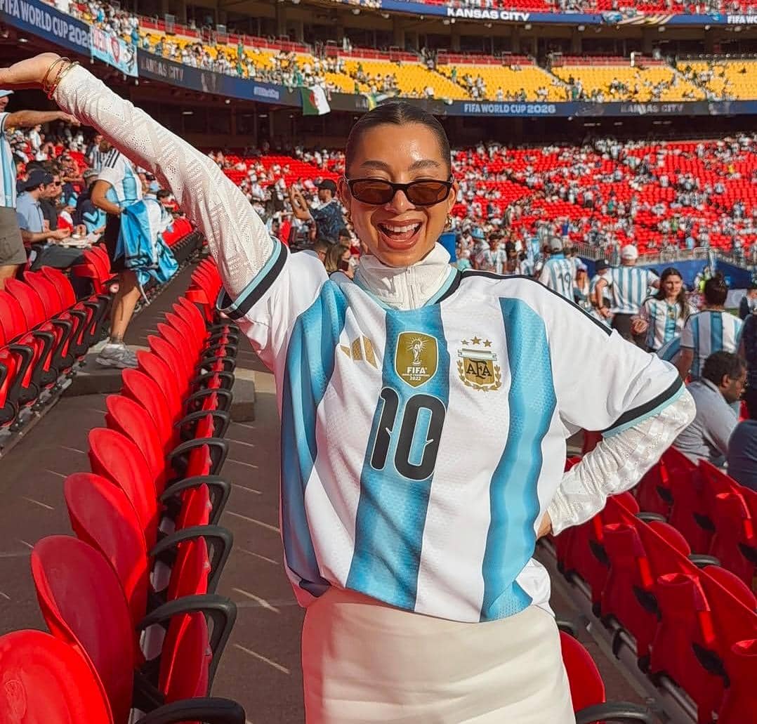 potret Jennifer Bachdim nonton pertandingan Argentina vs Aljazair di Piala Dunia 2026