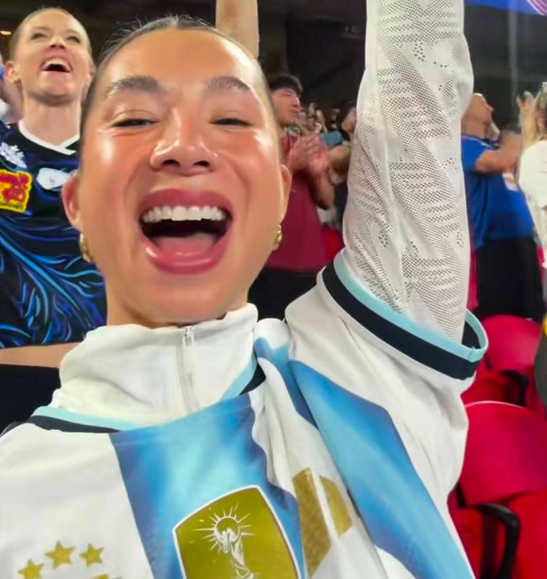 potret Jennifer Bachdim nonton pertandingan Argentina vs Aljazair di Piala Dunia 2026