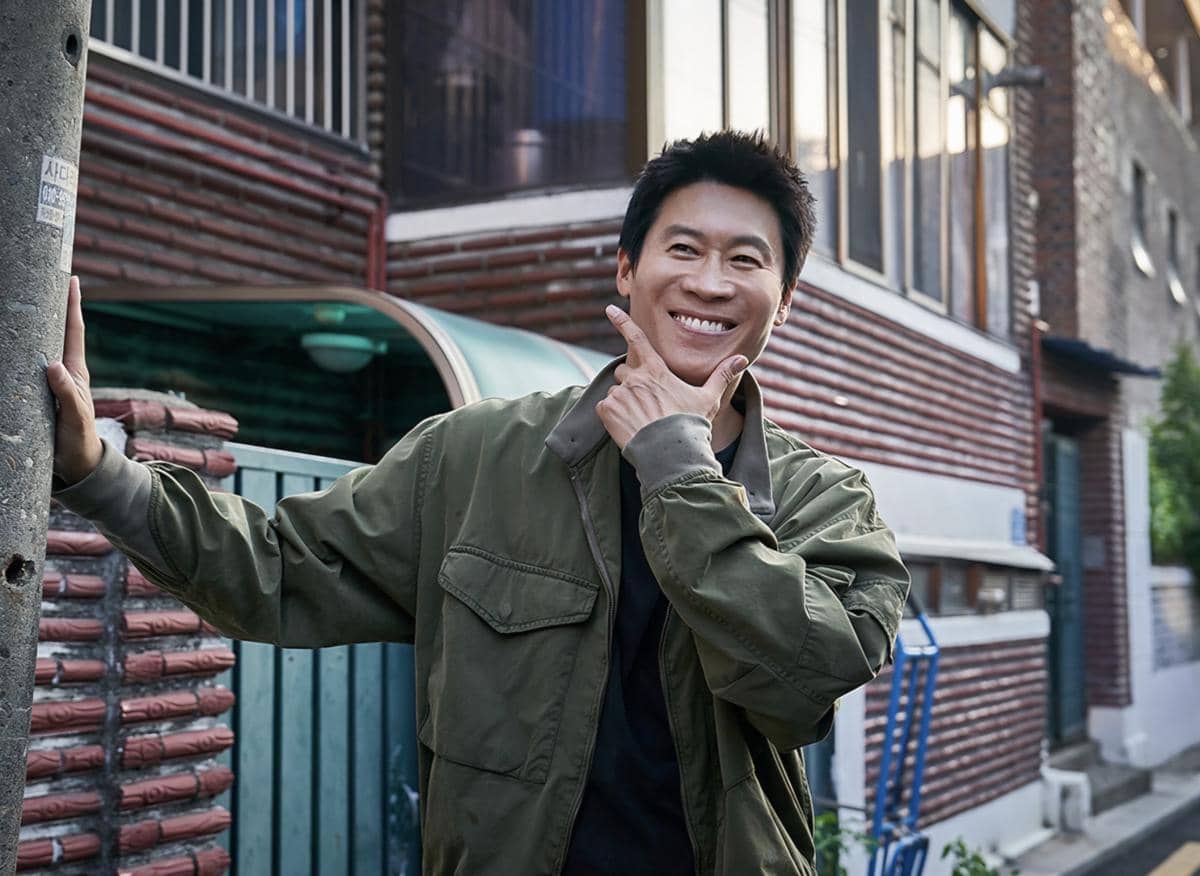 5 Rekomendasi Film Aksi Komedi Jin Sun Kyu, Terbaru Husbands in Action