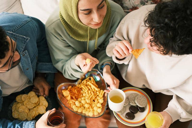 5 Tips Menyimpan Sisa Camilan Kering agar Tetap Renyah