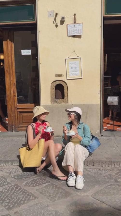 Enzy Storia, Febby Rastanty dan Hesti Liburan di Italia (instagram.com/enzystoria)