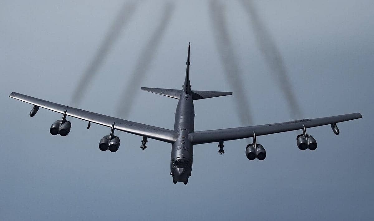 Mengenal B-52, Bomber Ikonik AU AS yang Crash Saat Take Off di California