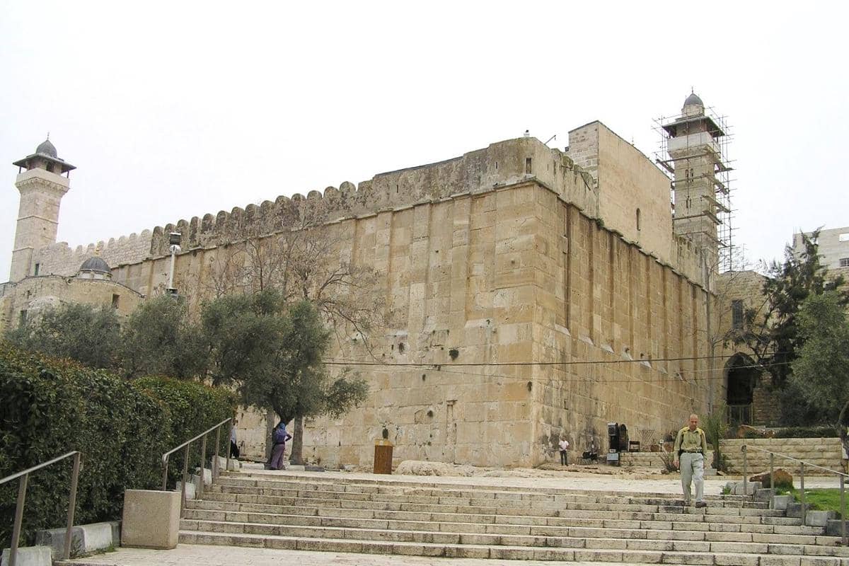 Israel Cabut Wewenang Palestina Atas Kawasan Masjid Ibrahimi