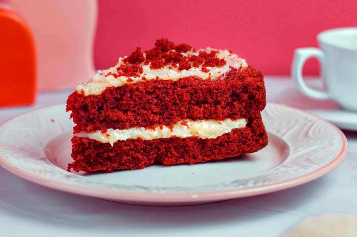 ilustrasi kue red velvet