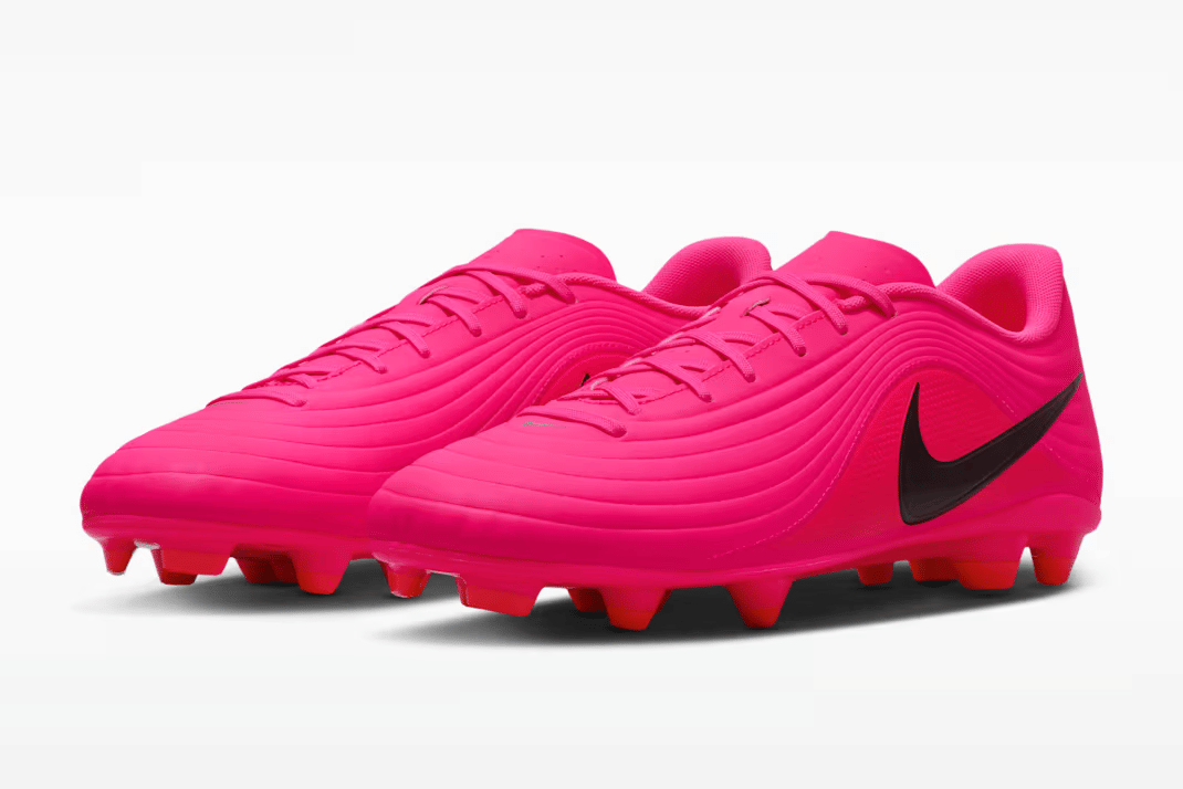 foto sepatu bola Nike original