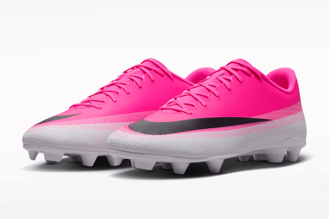 foto sepatu bola Nike original