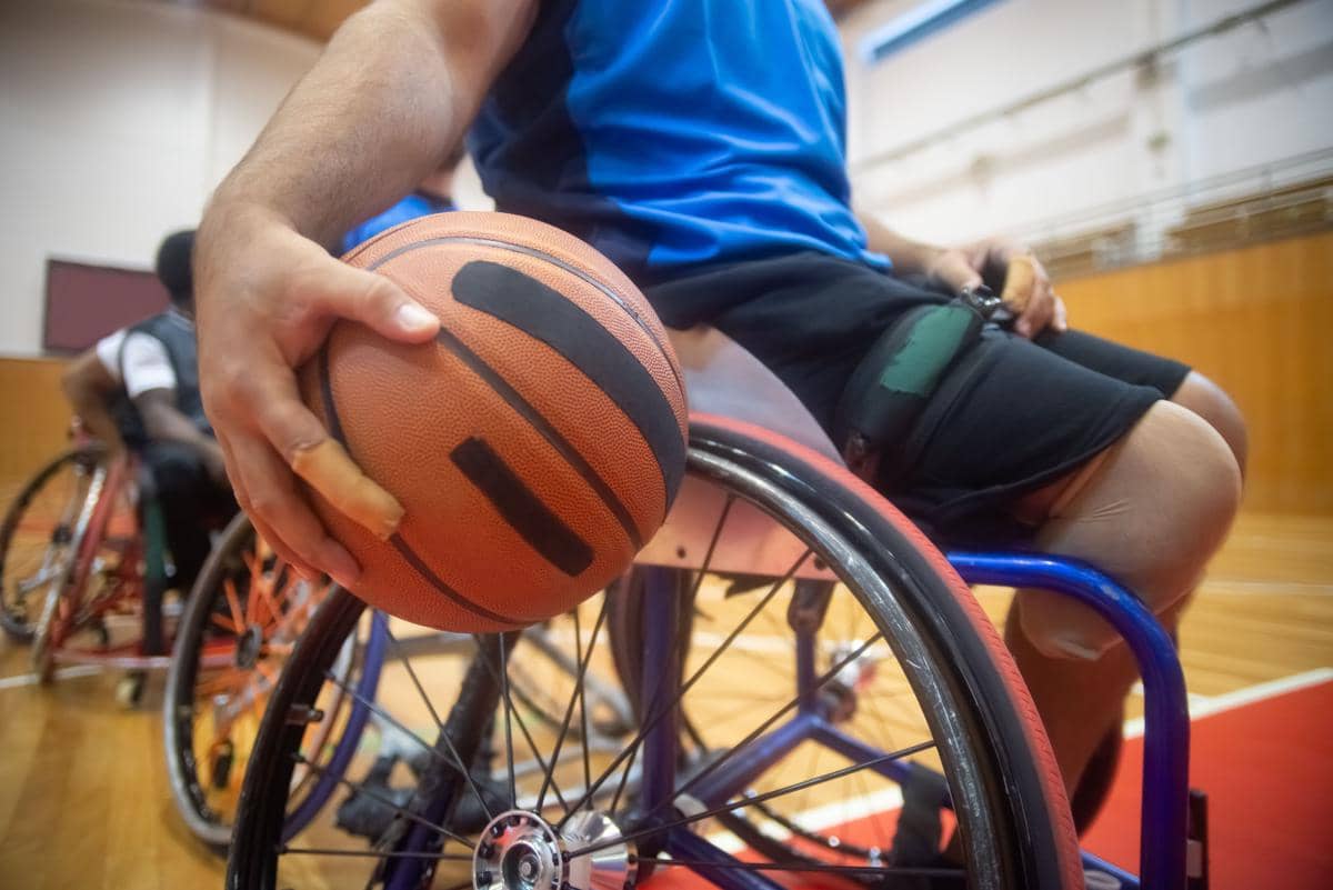Atlet disabilitas berolahraga.