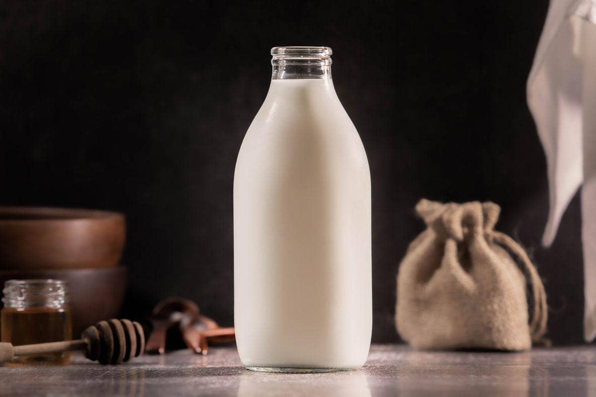 ilustrasi susu full cream