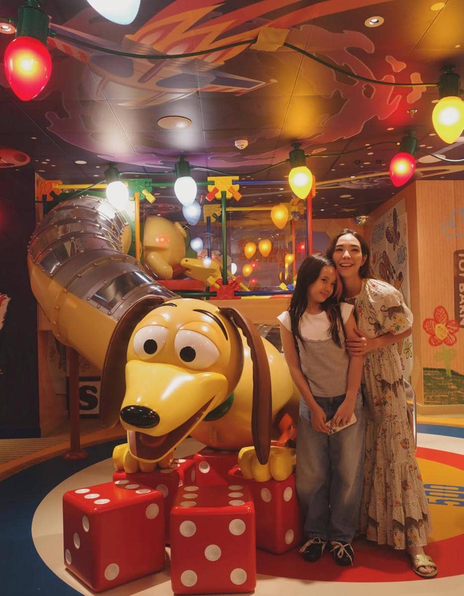 Gisella Anastasia dan Gempita liburan naik Disney Cruise