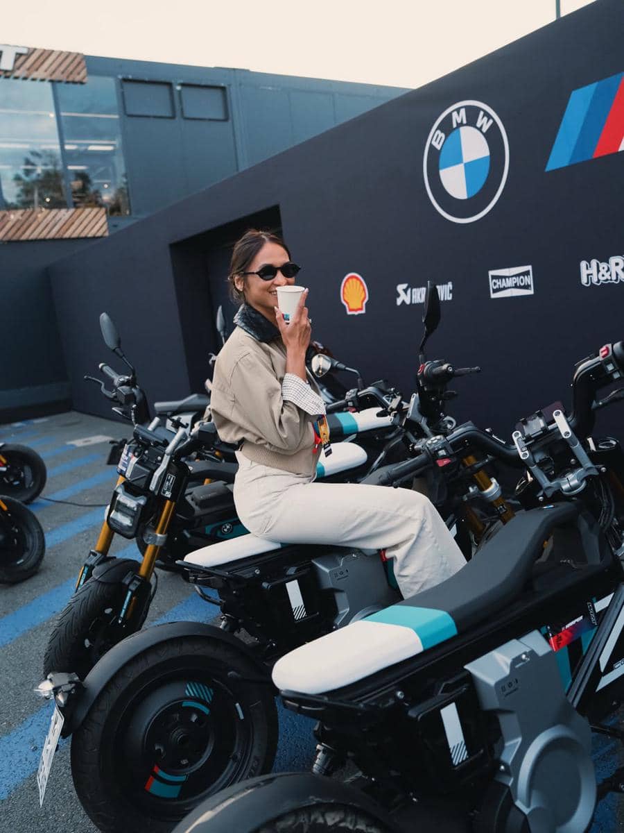 Hana Malasan dampingi Sean Gelael di ajang balap mobil