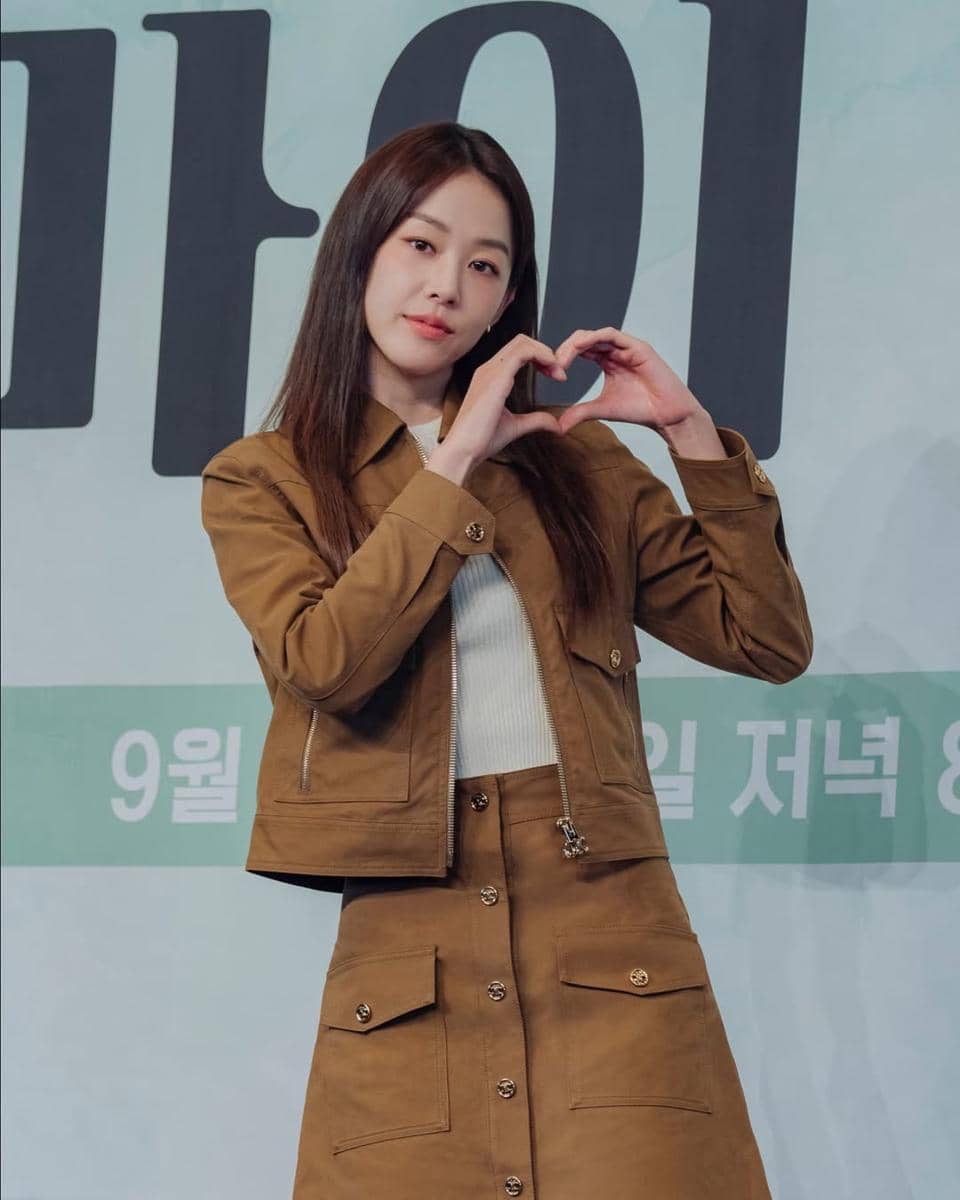 Lee Joo Myung 