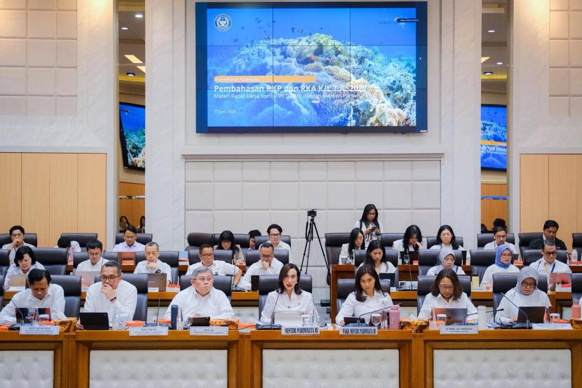 Target Pariwisata 2027 Naik, Menpar Ungkap Anggaran Ideal Rp3 Triliun