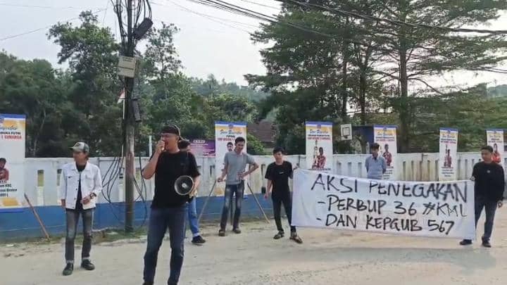 Aturan Jam Operasional Dilanggar, Mahasiswa Razia Truk Tambang