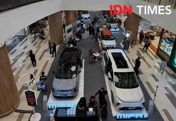 Harga BBM Naik, Indomobil Dorong Warga Palembang Beralih ke EV