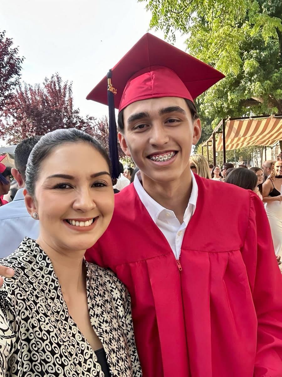 Lionel Anak Donna Agnesia Lulus SMA di Portugal (instagram.com/dagnesia)